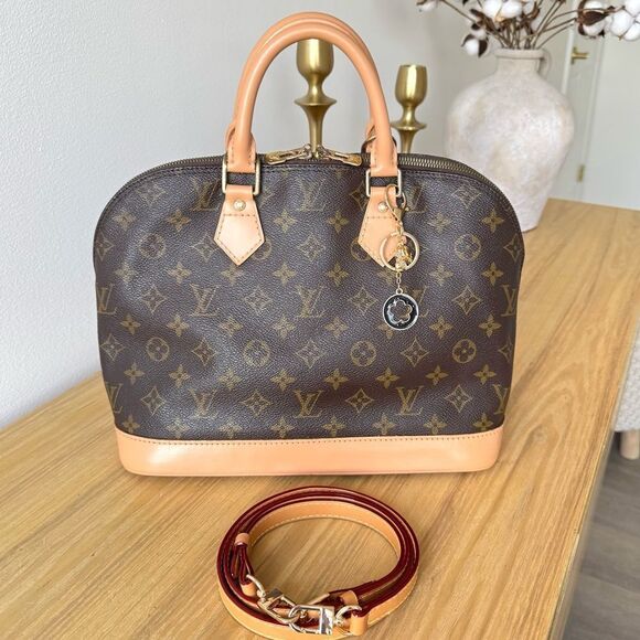✅AUTHENTIC✅LOUIS VUITTON ALMA PM - Picture 1 of 16